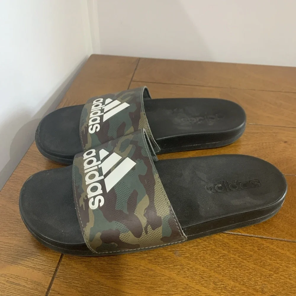 ADIDAS MEN'S ADILETTE COMFORT CAMO / White SANDALS SLIDES Slip On Size 5